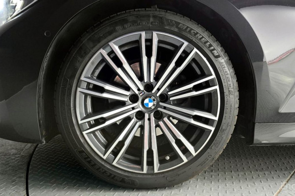 2021 BMW 3 серии с пробегом 66 042 км