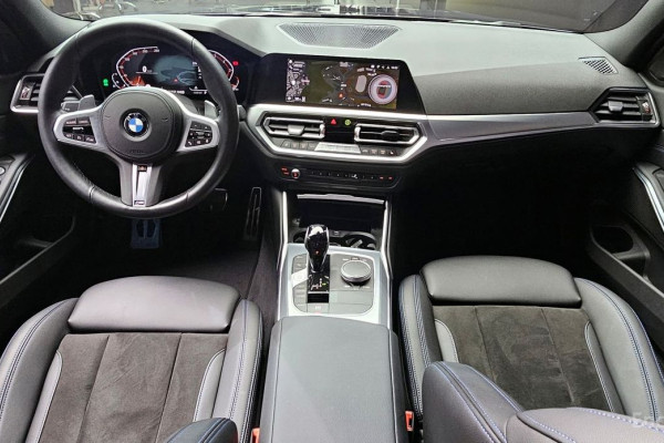 2022 BMW 3 серии с пробегом 24 283 км