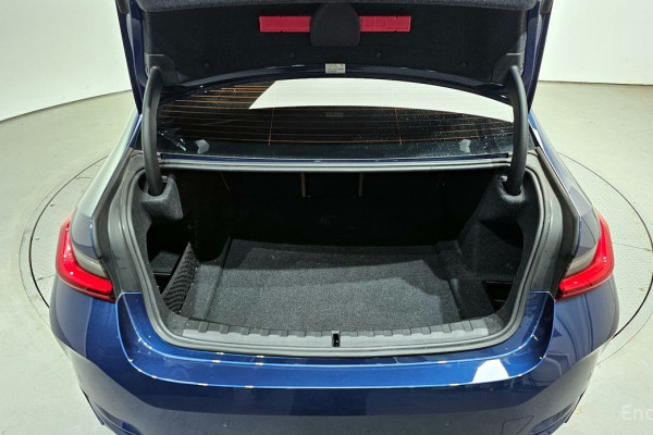 2023 BMW 3 серии с пробегом 28 203 км