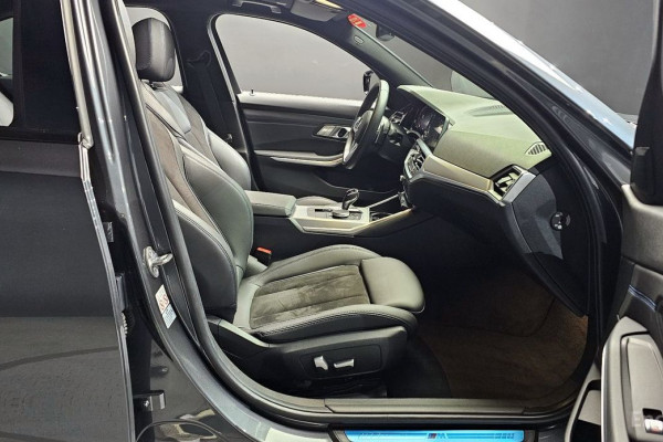 2022 BMW 3 серии с пробегом 24 283 км