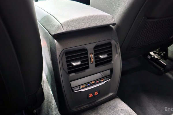 2022 BMW 3 серии с пробегом 24 283 км