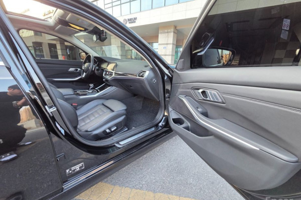 2022 BMW 3 серии с пробегом 52 709 км