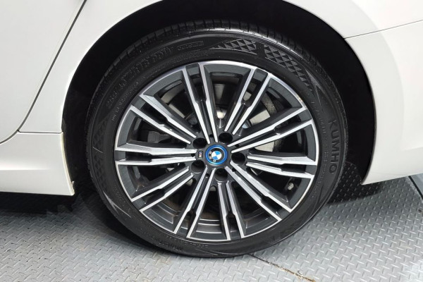 2022 BMW 3 серии с пробегом 71 084 км