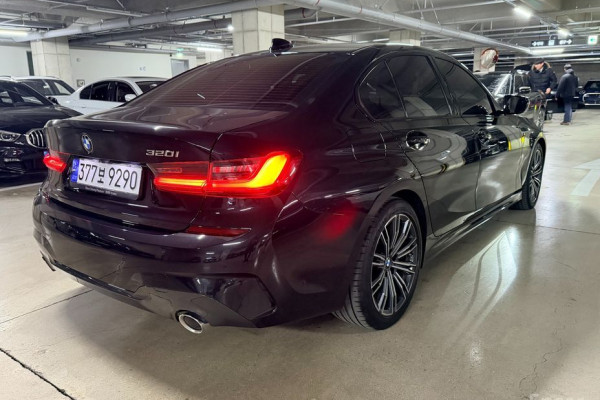 2022 BMW 3 серии с пробегом 51 700 км