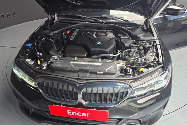 2022 BMW 3 серии с пробегом 33 111 км