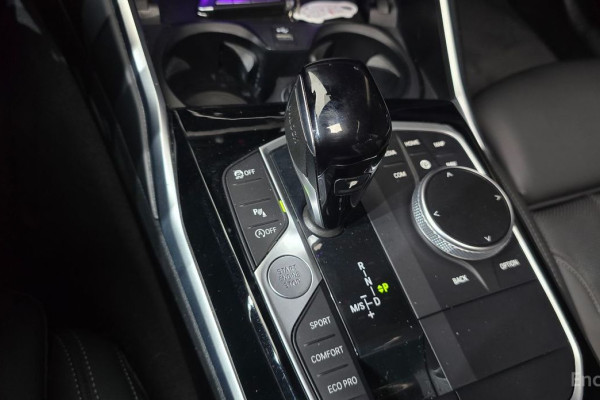 2022 BMW 3 серии с пробегом 33 111 км