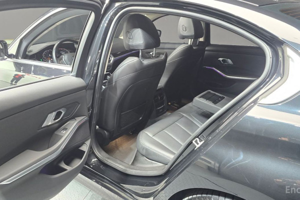 2022 BMW 3 серии с пробегом 33 111 км