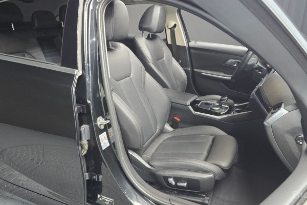 2022 BMW 3 серии с пробегом 33 111 км