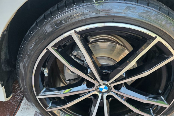 2022 BMW 3 серии с пробегом 19 500 км