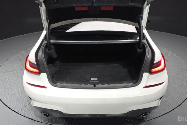 2022 BMW 3 серии с пробегом 71 084 км