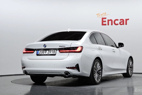 2021 BMW 3 серии с пробегом 7 415 км