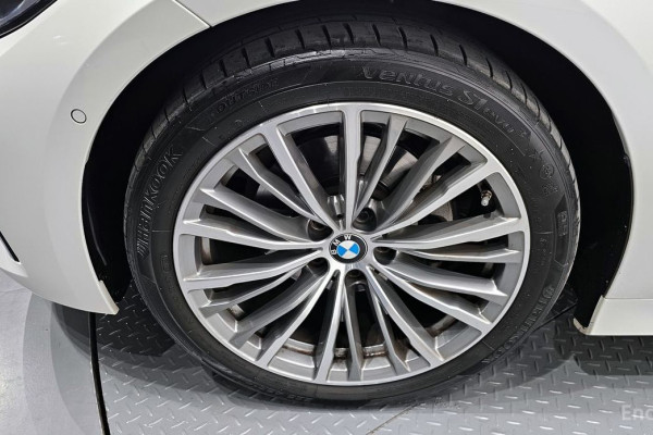 2021 BMW 3 серии с пробегом 7 415 км