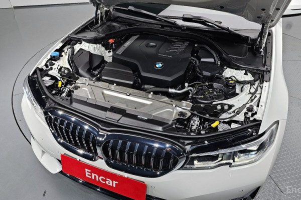 2021 BMW 3 серии с пробегом 7 415 км