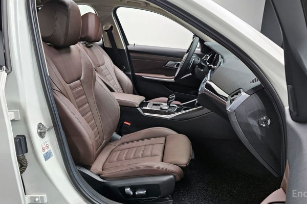 2021 BMW 3 серии с пробегом 7 415 км