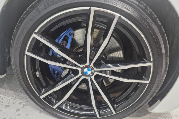 2022 BMW 3 серии с пробегом 46 610 км