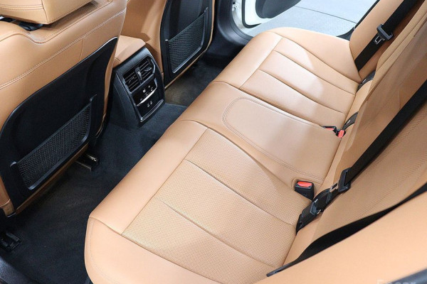 2023 BMW 3 серии с пробегом 39 072 км