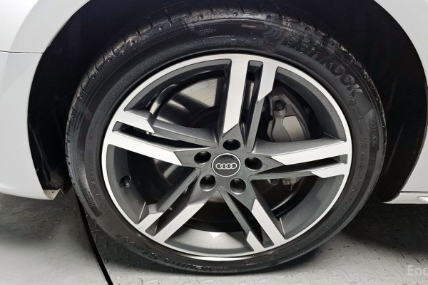 2021 Audi A4 с пробегом 29 879 км