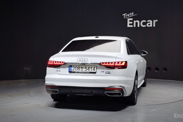 2022 Audi A4 с пробегом 8 819 км