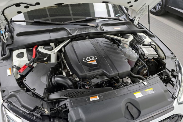 2021 Audi A4 с пробегом 68 954 км