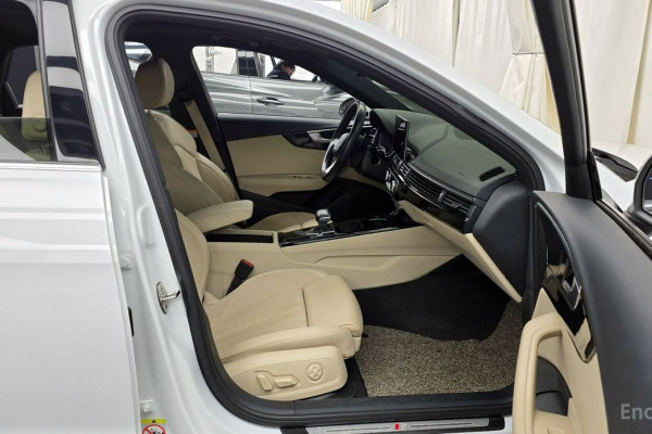 2021 Audi A4 с пробегом 68 954 км