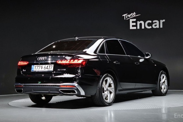 2021 Audi A4 с пробегом 31 543 км