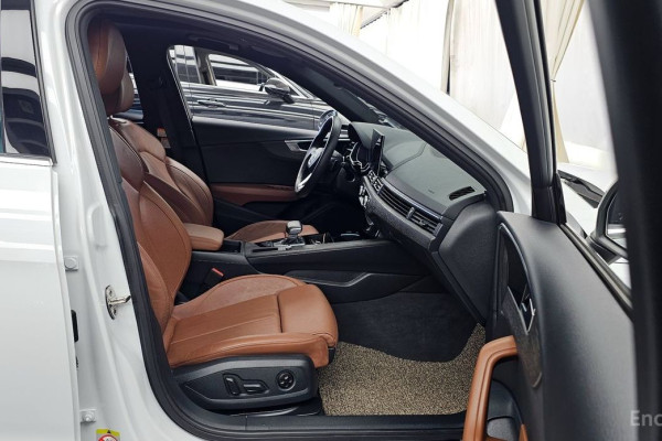 2023 Audi A4 с пробегом 18 748 км