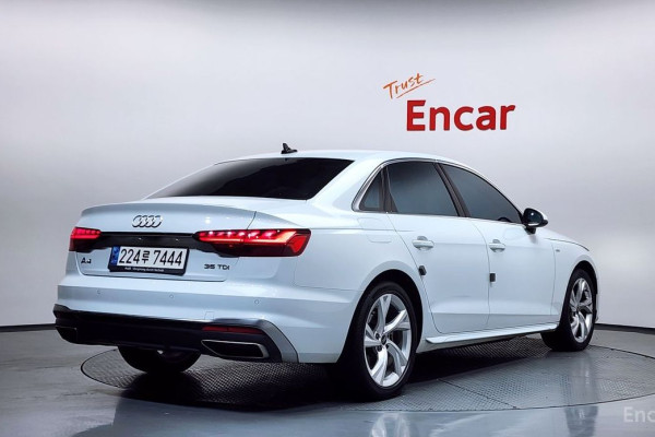 2022 Audi A4 с пробегом 67 603 км