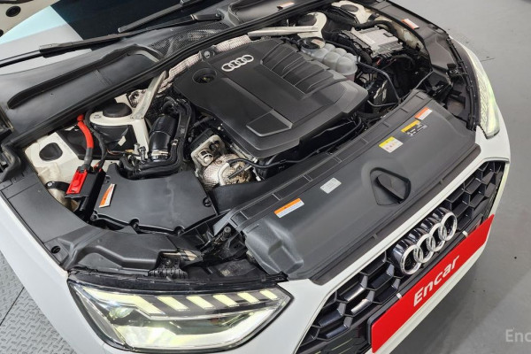 2022 Audi A4 с пробегом 67 603 км