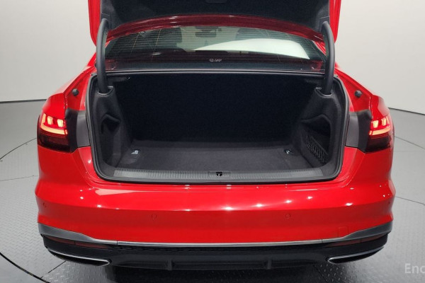 2021 Audi A4 с пробегом 21 758 км