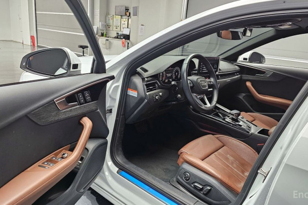 2023 Audi A4 с пробегом 23 463 км