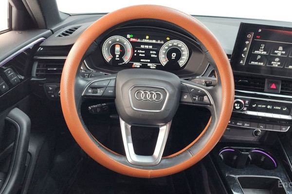 2022 Audi A4 с пробегом 67 603 км