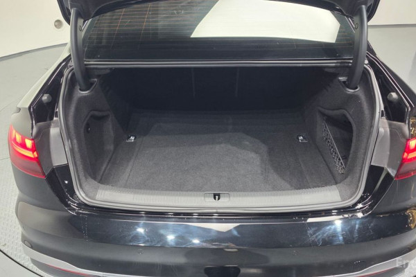 2021 Audi A4 с пробегом 62 530 км