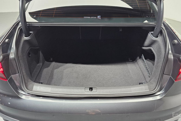 2022 Audi A4 с пробегом 69 415 км