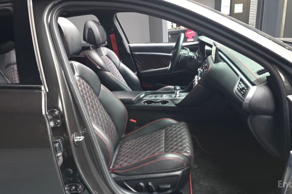 2023 Genesis G70 с пробегом 73 074 км