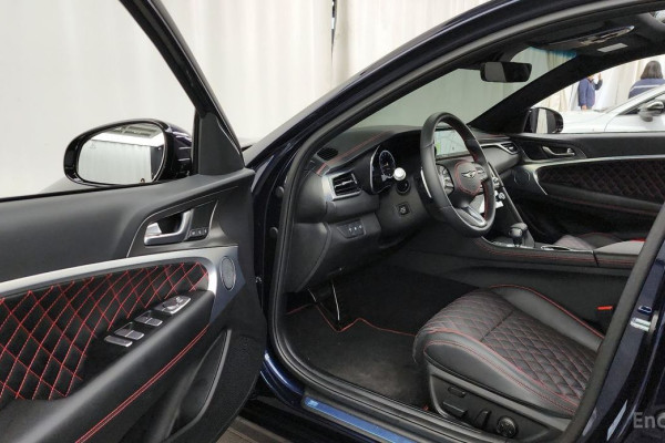 2023 Genesis G70 с пробегом 13 367 км