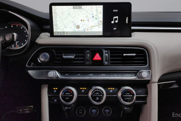 2022 Genesis G70 с пробегом 35 933 км