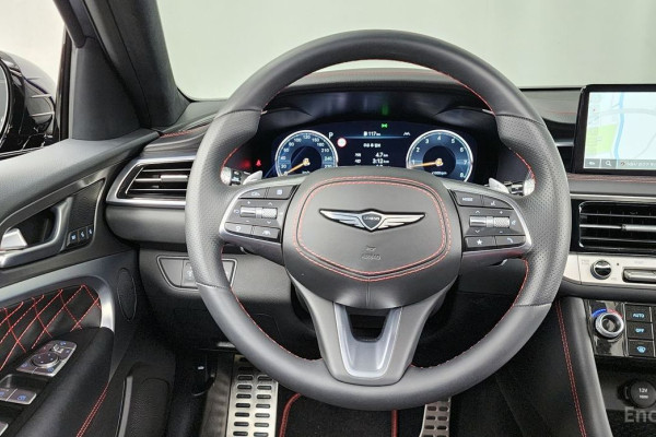 2023 Genesis G70 с пробегом 13 367 км