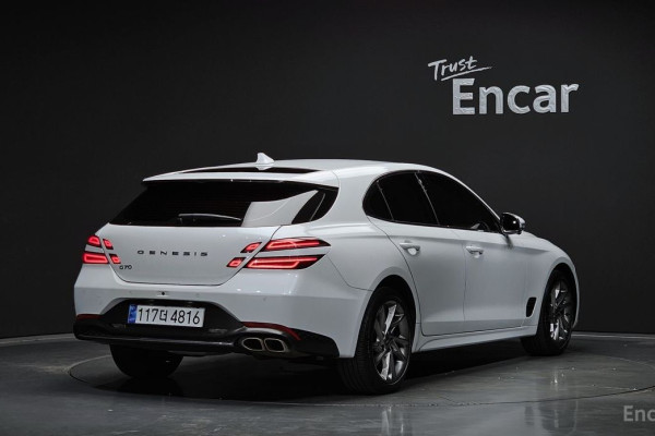 2022 Genesis G70 с пробегом 55 642 км
