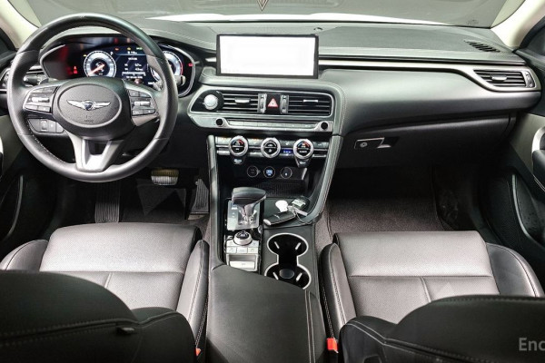 2022 Genesis G70 с пробегом 55 642 км