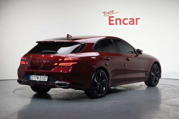 2023 Genesis G70 с пробегом 17 304 км