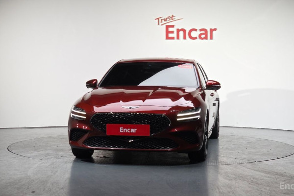 2023 Genesis G70 с пробегом 17 304 км