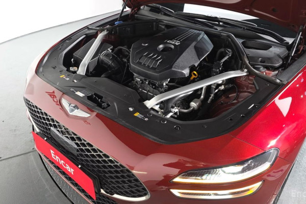 2023 Genesis G70 с пробегом 17 304 км