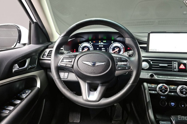 2022 Genesis G70 с пробегом 55 642 км