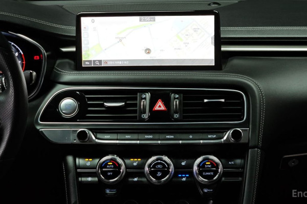 2022 Genesis G70 с пробегом 55 642 км