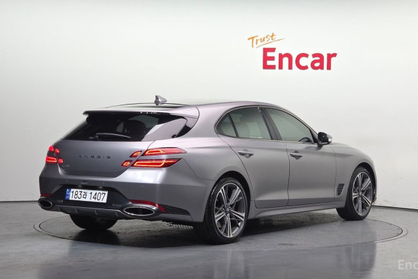 2024 Genesis G70 с пробегом 18 998 км