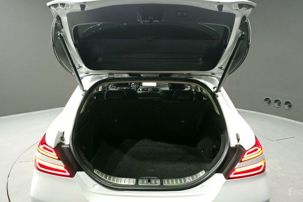 2022 Genesis G70 с пробегом 55 642 км