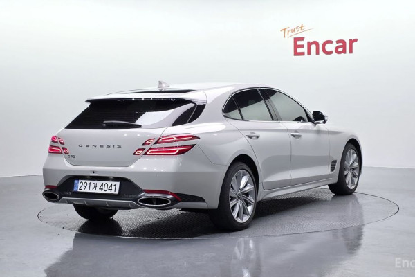 2024 Genesis G70 с пробегом 18 309 км