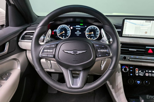 2024 Genesis G70 с пробегом 18 309 км