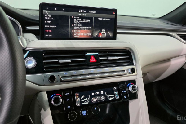 2024 Genesis G70 с пробегом 18 309 км