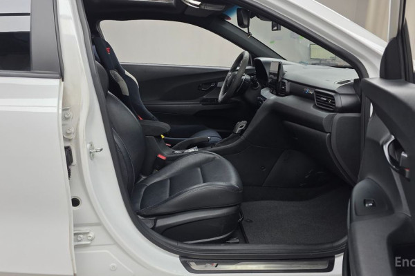 2021 Hyundai Veloster с пробегом 77 182 км